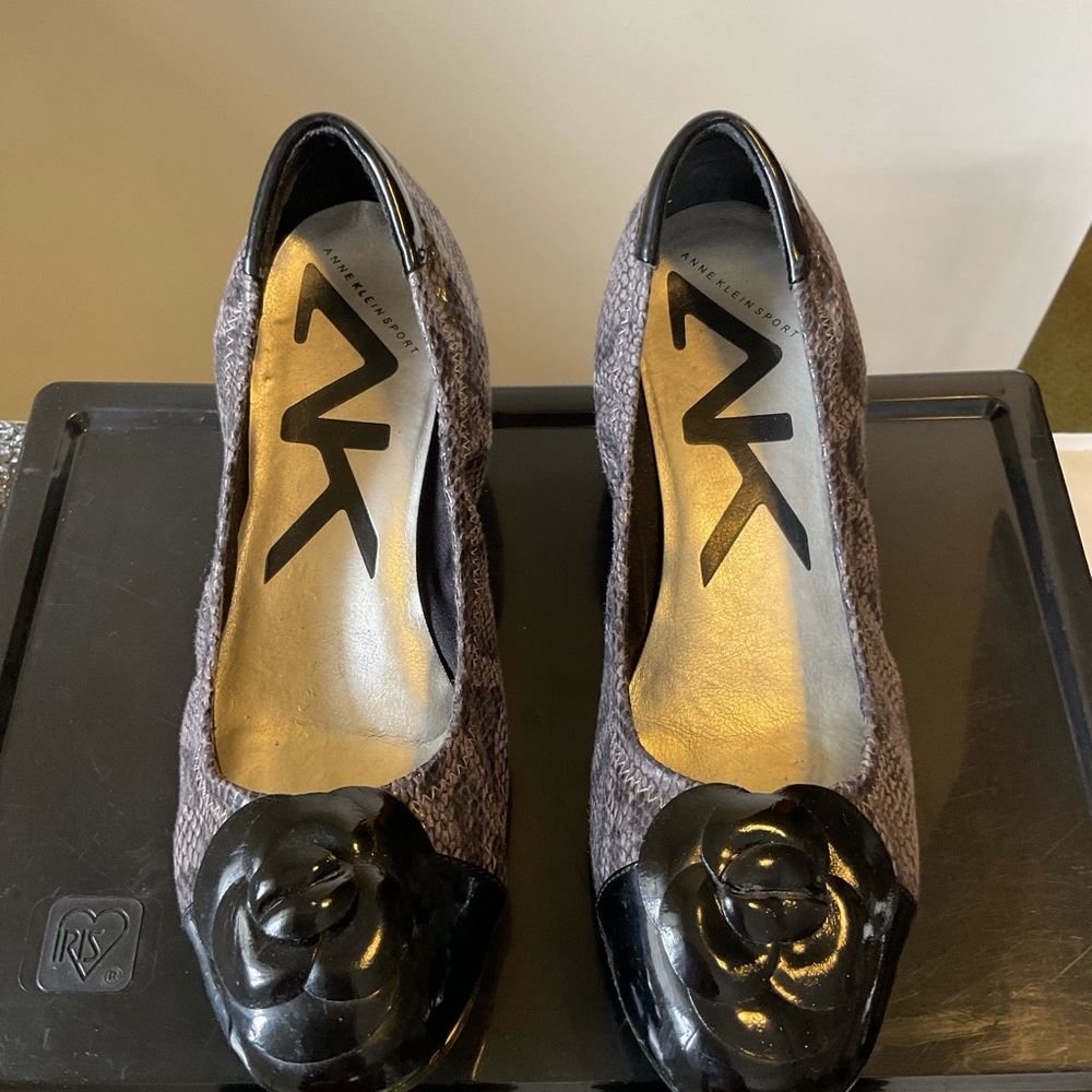 Sporty n Chic Anne Klein Wedge shoes